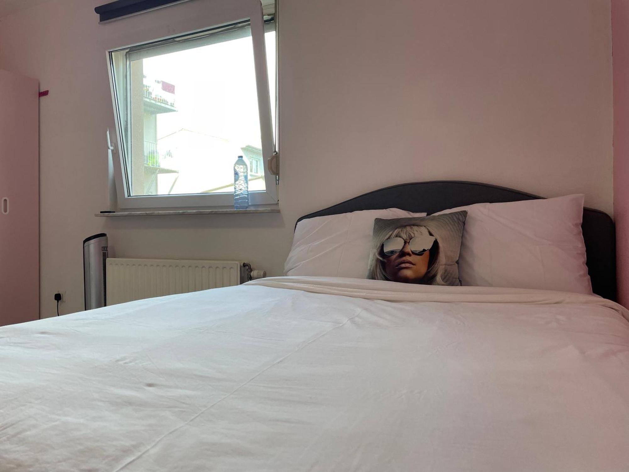 לוקסמבורג Large Room In Schuttrange Free Parking 10Mins To Airport Excellent Customer Services מראה חיצוני תמונה